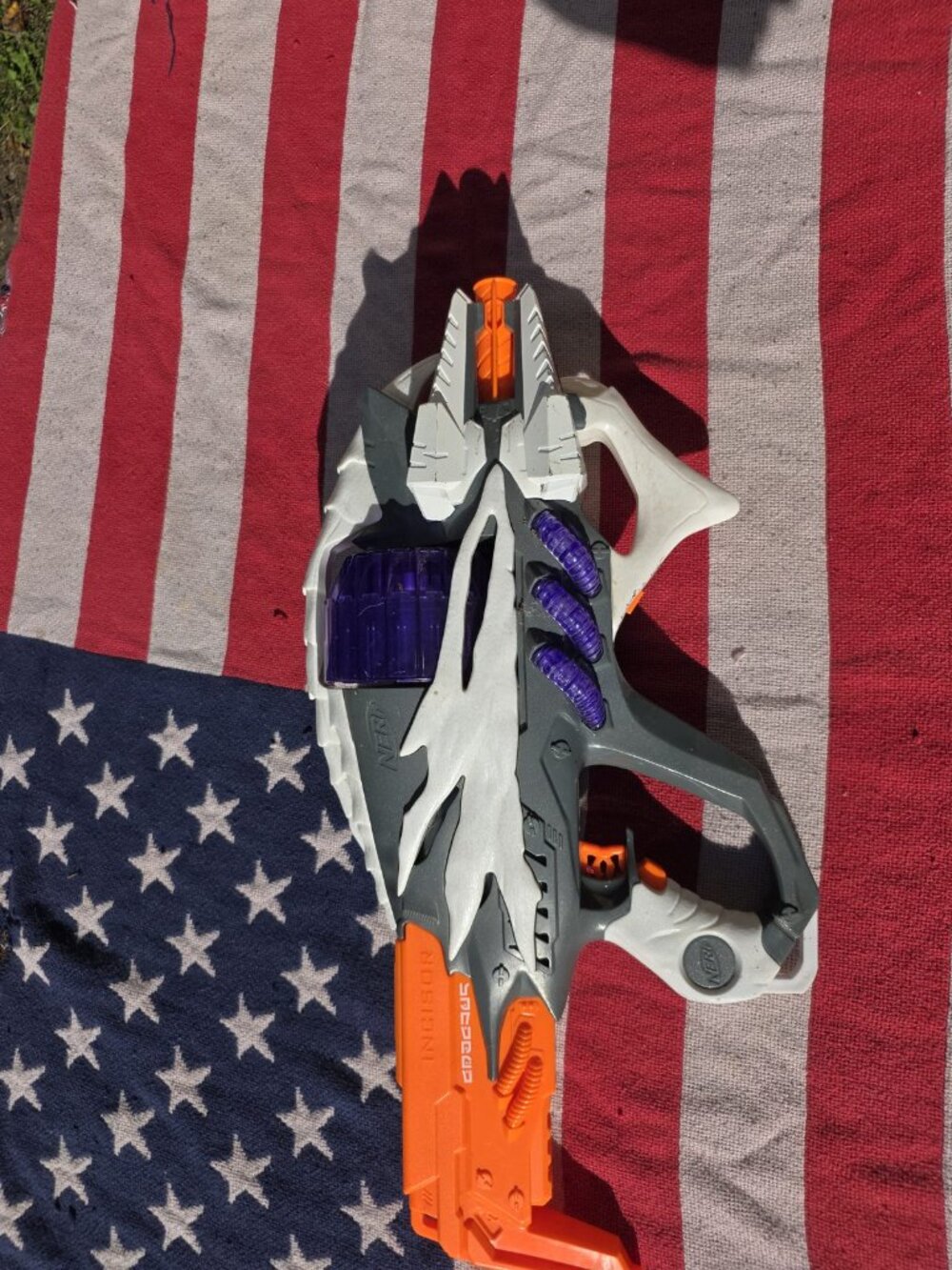 Nerf Alien Menace Ravager Foam Dart Blaster White Purple Drum